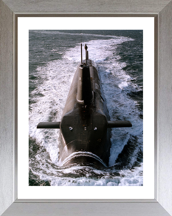 HMS Vanguard (S28) Photo Print - At Sea 1992 - Royal Navy Vanguard Class Submarine Posters, Prints, & Visual Artwork Hampshire Prints 10 x 8 Silver Frame Yes