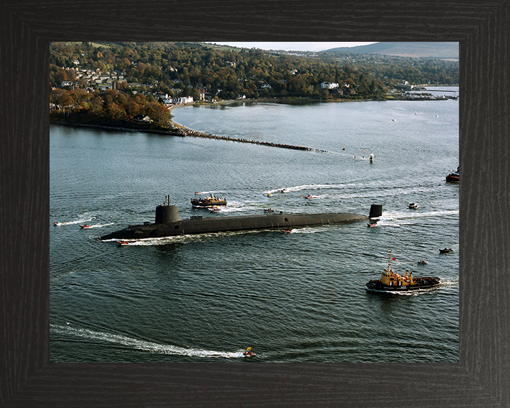 HMS Vanguard (S28) Photo Print - Gareloch 1992 - Royal Navy Vanguard Class Submarine Posters, Prints, & Visual Artwork Hampshire Prints 10 x 8 Black Frame No