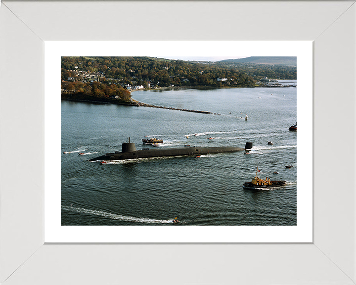 HMS Vanguard (S28) Photo Print - Gareloch 1992 - Royal Navy Vanguard Class Submarine Posters, Prints, & Visual Artwork Hampshire Prints 10 x 8 White Frame Yes
