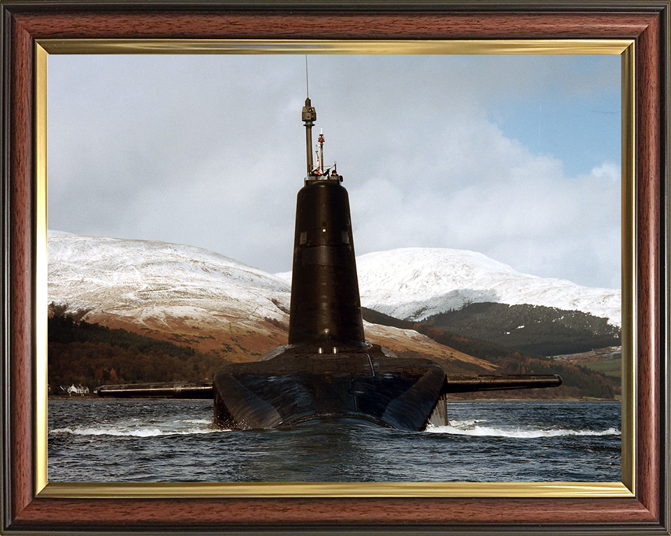 HMS Vanguard (S28) Photo Print - Loch Long 1997 - Royal Navy Vanguard Class Submarine Posters, Prints, & Visual Artwork Hampshire Prints 10 x 8 Classic Frame No