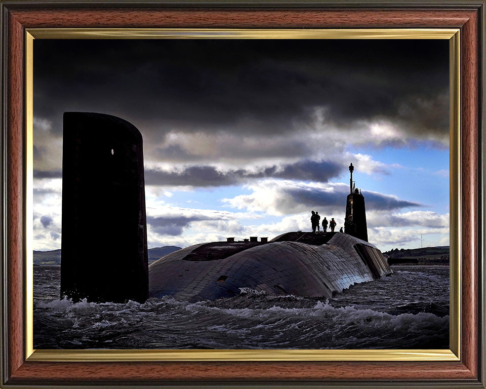 HMS Vanguard (S28) Photo Print - Starboard Quarter View - Royal Navy Vanguard Class Submarine Posters, Prints, & Visual Artwork Hampshire Prints 10 x 8 Classic Frame No