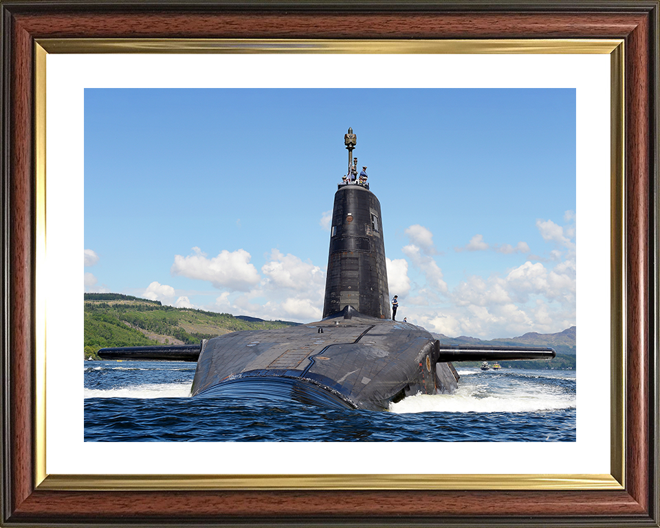 HMS Victorious (S29) Photo Print - Departs HMNB Clyde - Royal Navy Vanguard Class Submarine Posters, Prints, & Visual Artwork Hampshire Prints 10 x 8 Classic Frame Yes