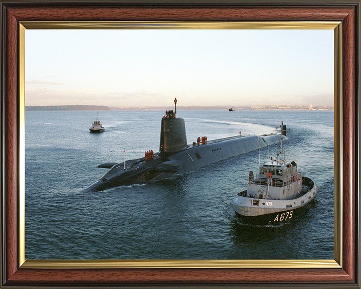 HMS Victorious (S29) Photo Print - Entering Brest 2000 - Royal Navy Vanguard Class Submarine Posters, Prints, & Visual Artwork Hampshire Prints 10 x 8 Classic Frame No