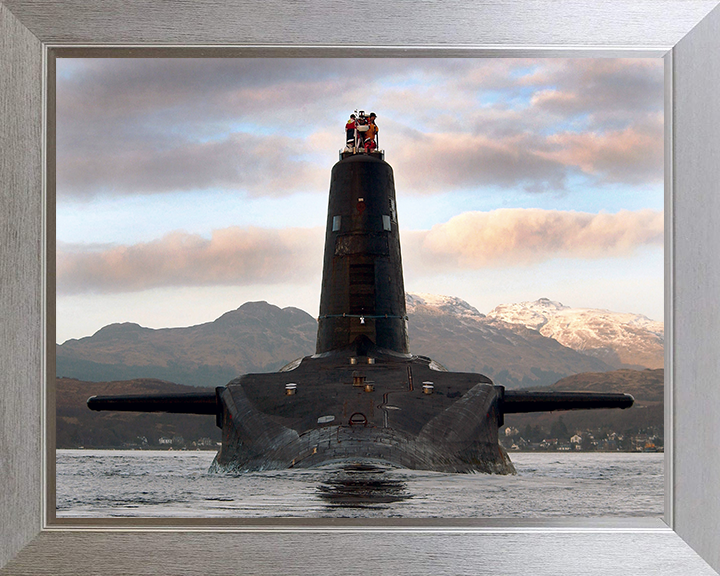 HMS Victorious (S29) Photo Print - Faslane 2005 - Royal Navy Vanguard Class Submarine Posters, Prints, & Visual Artwork Hampshire Prints 10 x 8 Silver Frame No