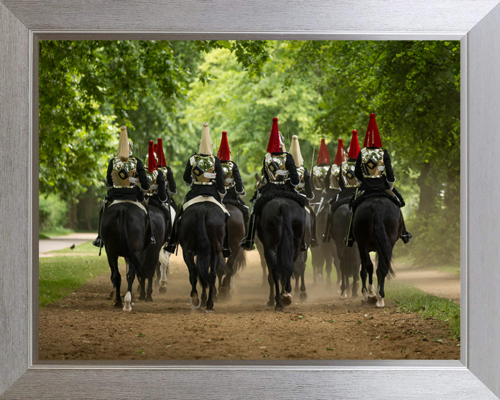 British Army Household Cavalry Troopers Ride Through Hyde Park Photo Print Wall Art Military Decor Posters, Prints, & Visual Artwork Hampshire Prints 10 x 8 Silver Frame No