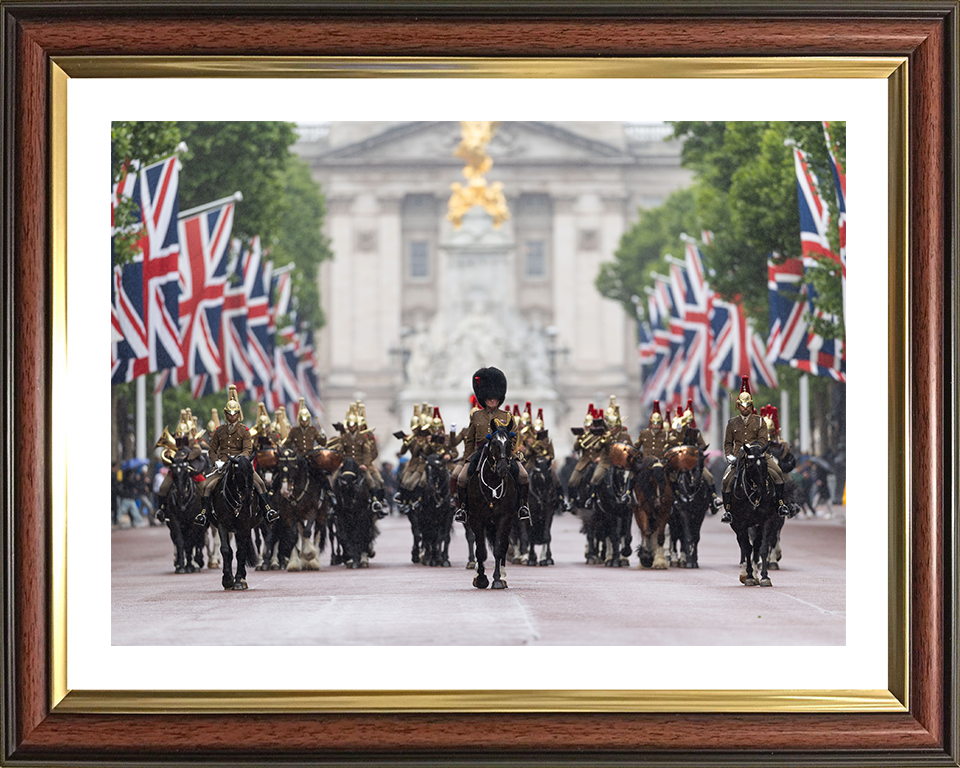 Household Cavalry ride down The Mall London Photo Print - British Army Posters, Prints, & Visual Artwork Hampshire Prints 10 x 8 Classic Frame Yes