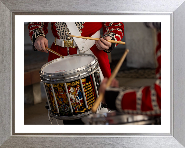 British Army Irish Guards Drummers Drumming Photo Print Wall Art Military Decor Poster Posters, Prints, & Visual Artwork Hampshire Prints 10 x 8 Silver Frame Yes