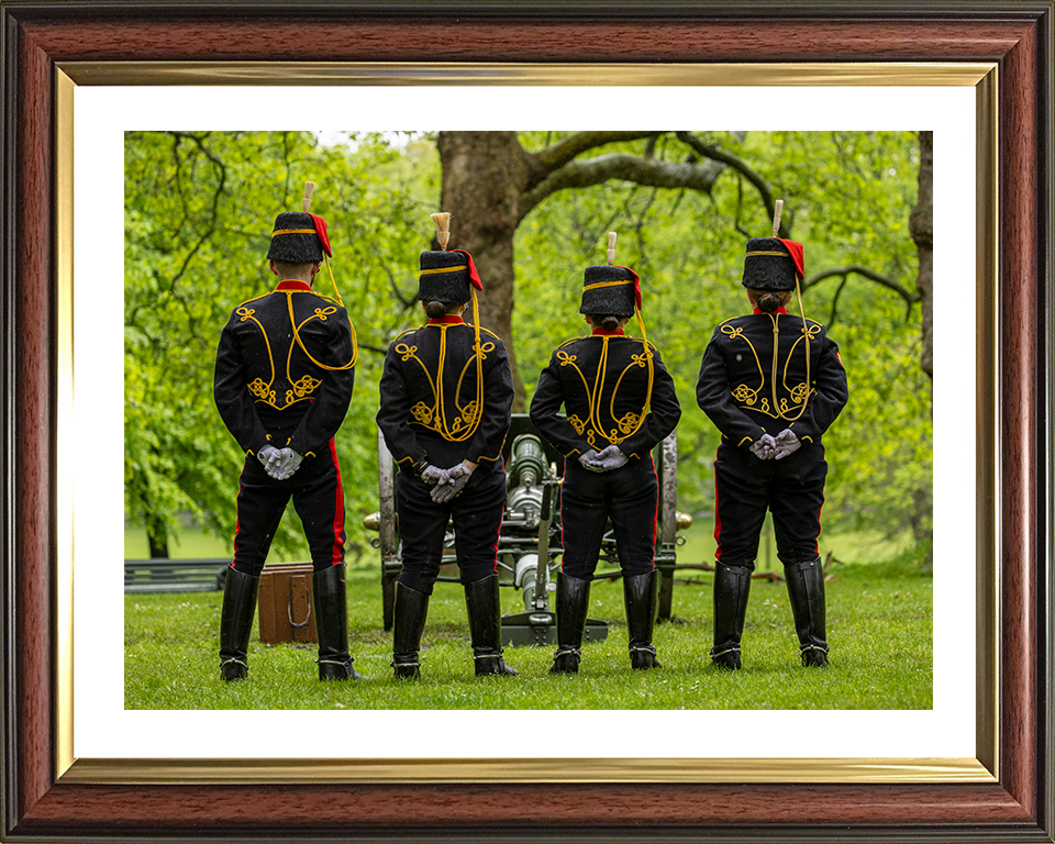 British Army King’s Troop Royal Horse Artillery Stood at Ease Photo Print Wall Art Military Decor Posters, Prints, & Visual Artwork Hampshire Prints 10 x 8 Classic Frame Yes
