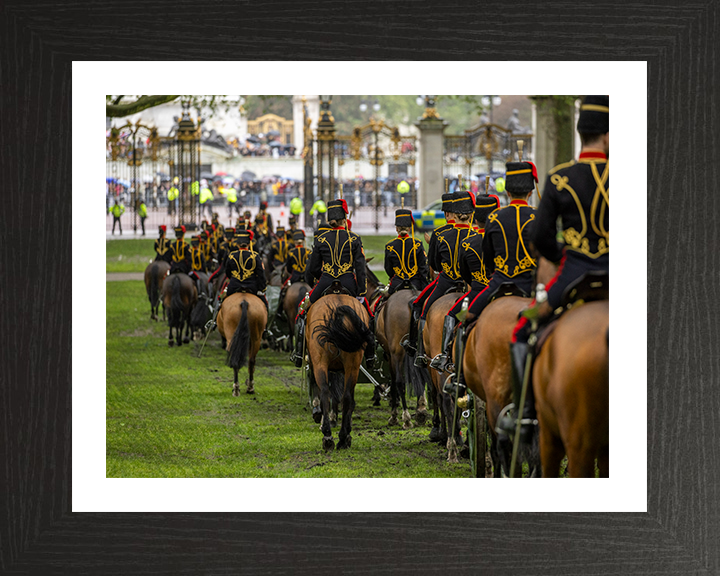 British Army King’s Troop ride through Green Park London Photo Print Wall Art Military Decor Posters, Prints, & Visual Artwork Hampshire Prints 10 x 8 Black Frame Yes