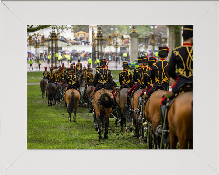 British Army King’s Troop ride through Green Park London Photo Print Wall Art Military Decor Posters, Prints, & Visual Artwork Hampshire Prints 10 x 8 White Frame No