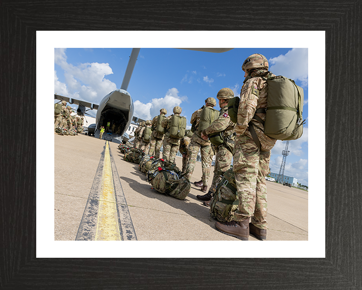 British Army Paratroopers embarking a A400M Atlas Photo Print Wall Art Military Decor Posters, Prints, & Visual Artwork Hampshire Prints 10 x 8 Black Frame Yes