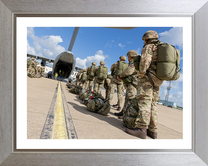 British Army Paratroopers embarking a A400M Atlas Photo Print Wall Art Military Decor Posters, Prints, & Visual Artwork Hampshire Prints 10 x 8 Silver Frame Yes