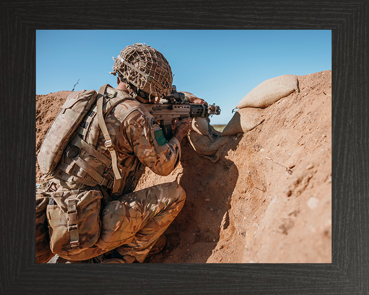 British Army Parachute Regiment Soldier Firing from a Trench Photo Print Wall Art Military Decor Posters, Prints, & Visual Artwork Hampshire Prints 10 x 8 Black Frame No