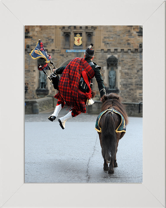 Royal Regiment of Scotland Mascot and Crossed Swords Piper Photo Print - British Army Posters, Prints, & Visual Artwork Hampshire Prints 10 x 8 White Frame No