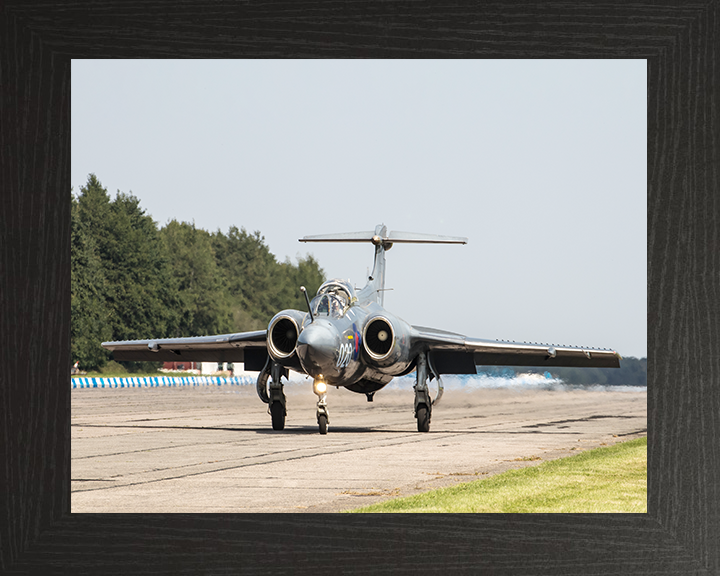 RAF Buccaneer S2B Taking off 2019 Royal Air Force Aircraft Photo Print Wall Art Aviation Decor UK Posters, Prints, & Visual Artwork Hampshire Prints 10 x 8 Black Frame No