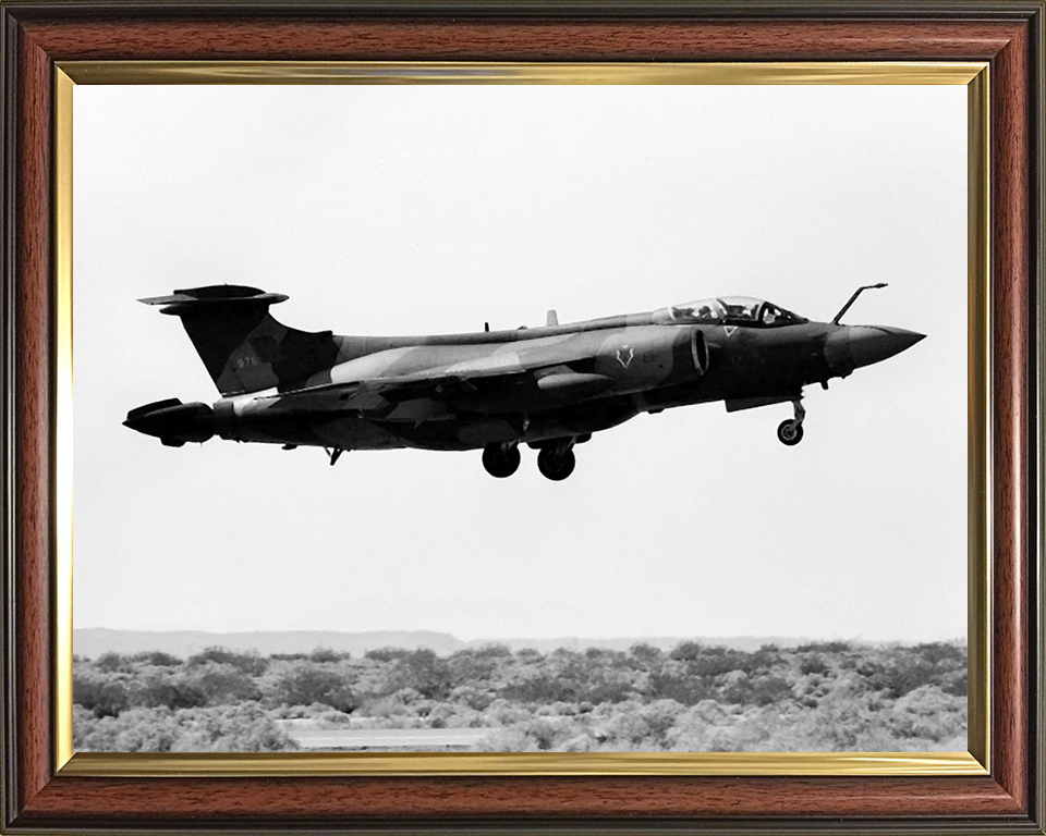 RAF Buccaneer S2B in Flight 1981 Photo Print Royal Air Force Aircraft Wall Art Aviation Decor Posters, Prints, & Visual Artwork Hampshire Prints 10 x 8 Classic Frame No