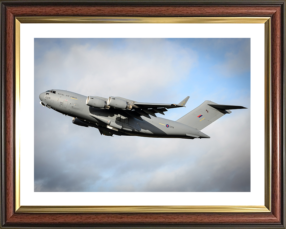 RAF C17 Globemaster III After Takeoff 2013 Royal Air Force Aircraft Photo Print Wall Art Aviation Decor UK Posters, Prints, & Visual Artwork Hampshire Prints 10 x 8 Classic Frame Yes