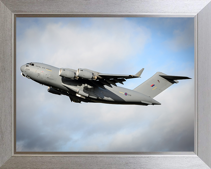 RAF C17 Globemaster III After Takeoff 2013 Royal Air Force Aircraft Photo Print Wall Art Aviation Decor UK Posters, Prints, & Visual Artwork Hampshire Prints 10 x 8 Silver Frame No