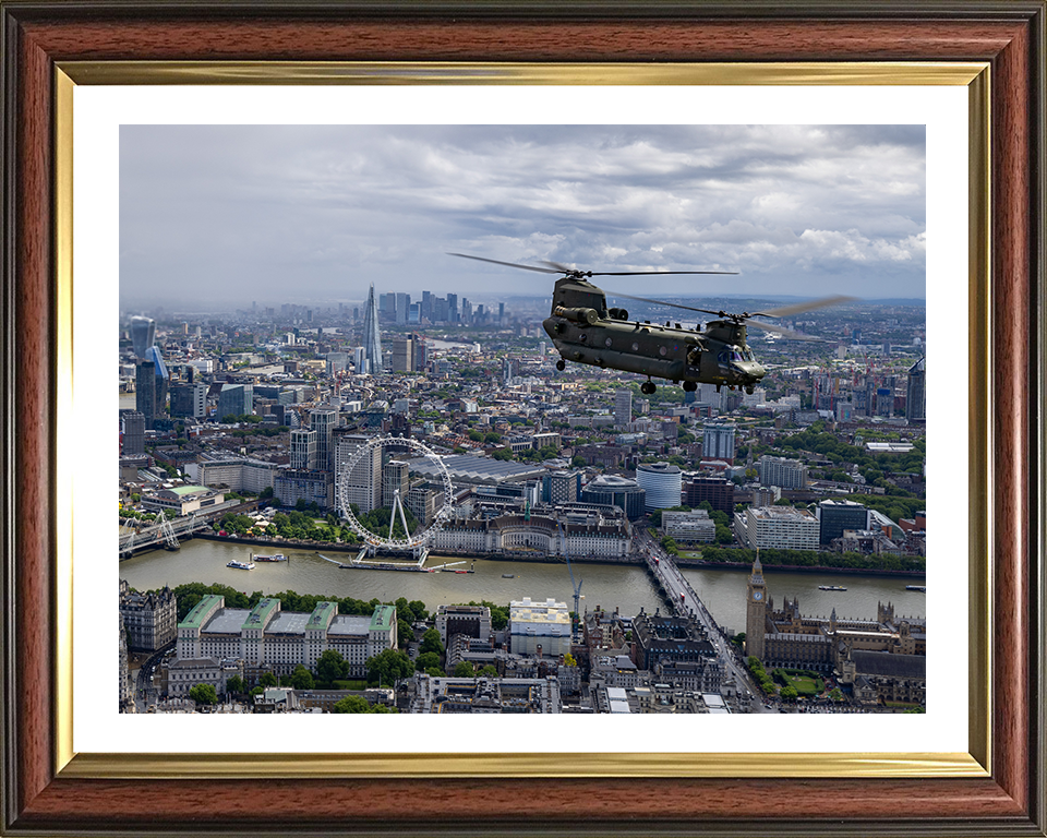 RAF Chinook Helicopter Over London Photo Print Royal Air Force Aircraft Wall Art Aviation Decor Poster Posters, Prints, & Visual Artwork Hampshire Prints 10 x 8 Classic Frame Yes