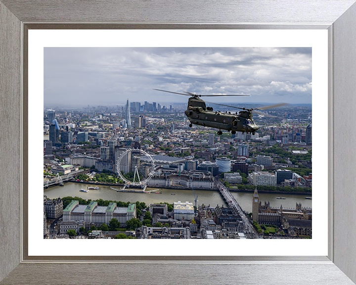 RAF Chinook Helicopter Over London Photo Print Royal Air Force Aircraft Wall Art Aviation Decor Poster Posters, Prints, & Visual Artwork Hampshire Prints 10 x 8 Silver Frame Yes