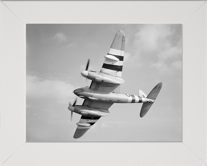 RAF De Havilland DH98 Mosquito in flight Photo Print Royal Air Force Aircraft Wall Art Aviation Decor Posters, Prints, & Visual Artwork Hampshire Prints 10 x 8 White Frame No
