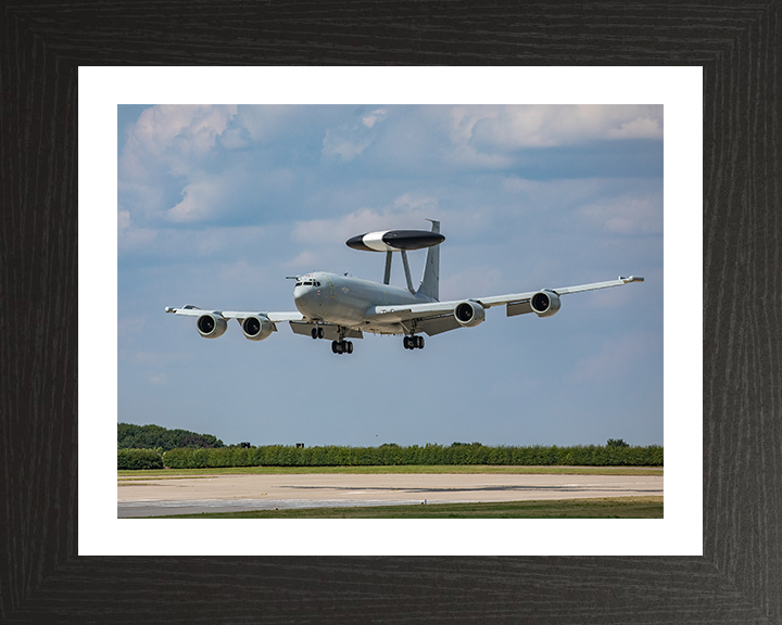 RAF E-3D Sentry Aircraft Landing Photo Print Royal Air Force Aircraft Wall Art Aviation Decor Posters, Prints, & Visual Artwork Hampshire Prints 10 x 8 Black Frame Yes
