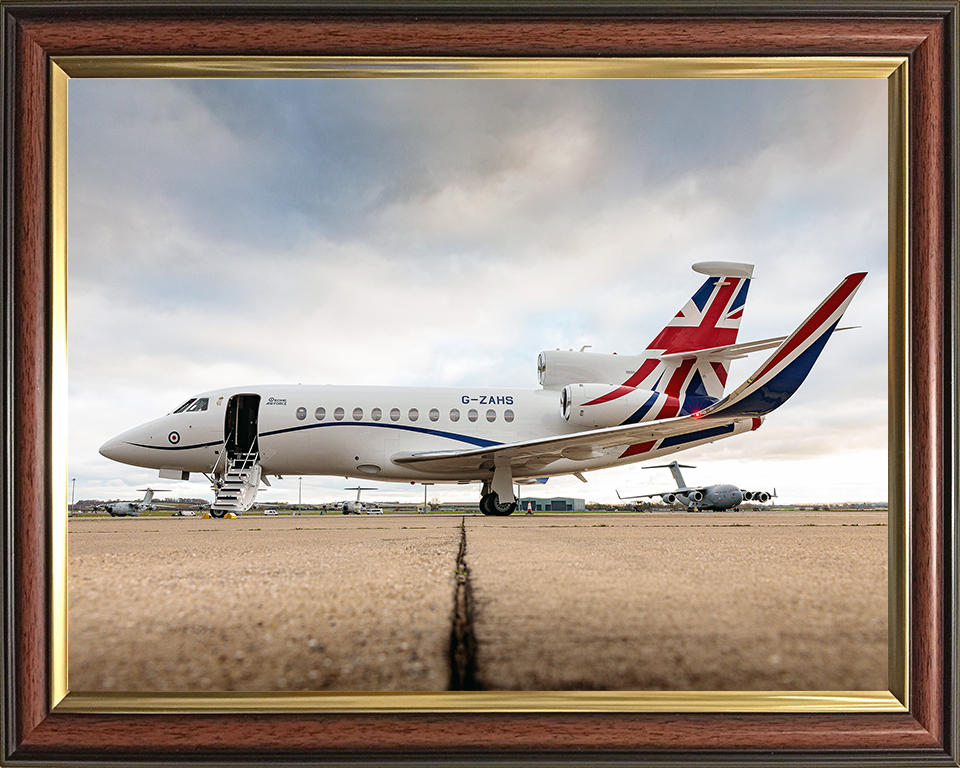 RAF Envoy IV CC Mk1 at RAF Northolt Photo Print Royal Air Force Aircraft Wall Art Aviation Decor Posters, Prints, & Visual Artwork Hampshire Prints 10 x 8 Classic Frame No