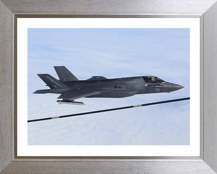 RAF F-35B Lightening awaiting refuelling Photo Print Royal Air Force Aircraft Wall Art Aviation Decor Posters, Prints, & Visual Artwork Hampshire Prints 10 x 8 Silver Frame Yes