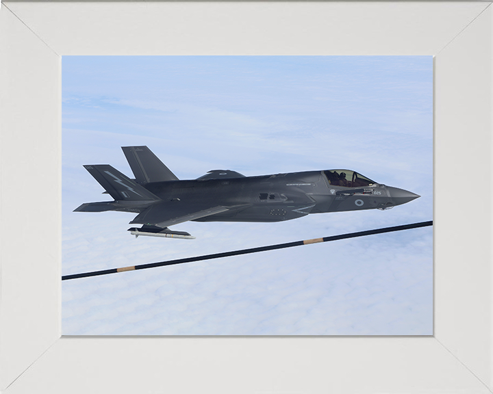 RAF F-35B Lightening awaiting refuelling Photo Print Royal Air Force Aircraft Wall Art Aviation Decor Posters, Prints, & Visual Artwork Hampshire Prints 10 x 8 White Frame No