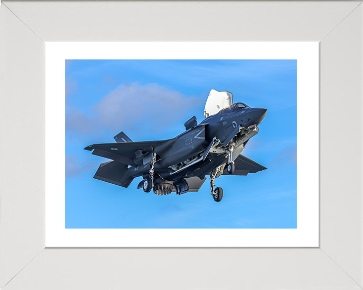 RAF F-35B Lightning vertical Takeoff Photo Print Royal Air Force Aircraft Wall Art Aviation Decor Posters, Prints, & Visual Artwork Hampshire Prints 10 x 8 White Frame Yes