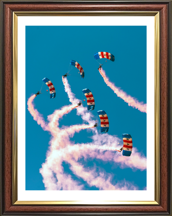 RAF Falcons Parachute display team Photo Print Royal Air Force Wall Art Decor Posters, Prints, & Visual Artwork Hampshire Prints 10 x 8 Classic Frame Yes