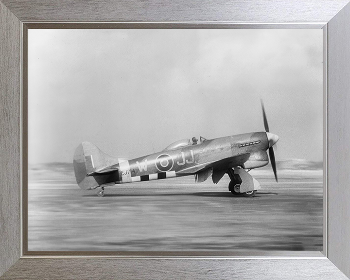 RAF Hawker Tempest Mark V Photo Print Royal Air Force Aircraft Wall Art Aviation Decor Posters, Prints, & Visual Artwork Hampshire Prints 10 x 8 Silver Frame No
