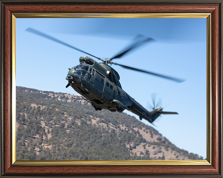 RAF Puma HC2 Helicopter in flight Photo Print Royal Air Force Aircraft Wall Art Aviation Decor Posters, Prints, & Visual Artwork Hampshire Prints 10 x 8 Classic Frame No