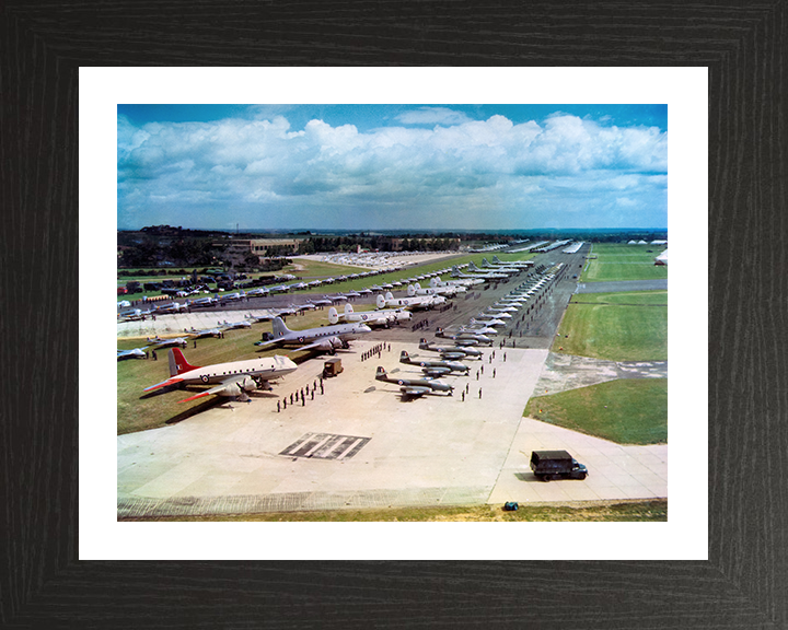 RAF Queen Elizabeth II Coronation Review 1953 Photo Print Royal Air Force Aircraft Wall Art Aviation Decor Posters, Prints, & Visual Artwork Hampshire Prints 10 x 8 Black Frame Yes