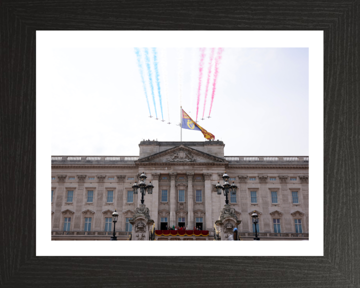 RAF Red Arrows Buckingham Palace flyover 2023 Photo Print Royal Air Force Aircraft Aerobatic Display Wall Art Aviation Decor UK Posters, Prints, & Visual Artwork Hampshire Prints 10 x 8 Black Frame Yes