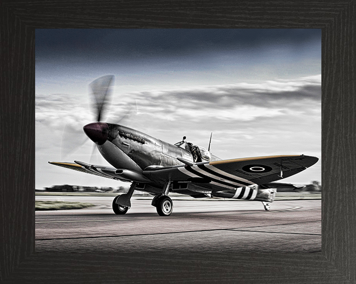 RAF Supermarine Spitfire at RAF Coningsby 2013 Royal Air Force Aircraft Photo Print Wall Art Aviation Decor UK Posters, Prints, & Visual Artwork Hampshire Prints 10 x 8 Black Frame No