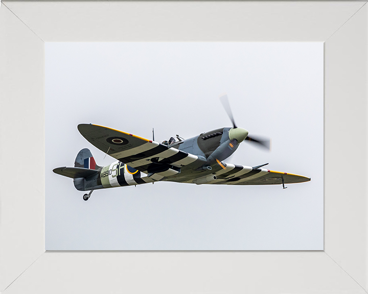RAF Spitfire MK Vb in flight Photo Print Royal Air Force Aircraft Wall Art Aviation Decor Poster Posters, Prints, & Visual Artwork Hampshire Prints 10 x 8 White Frame No