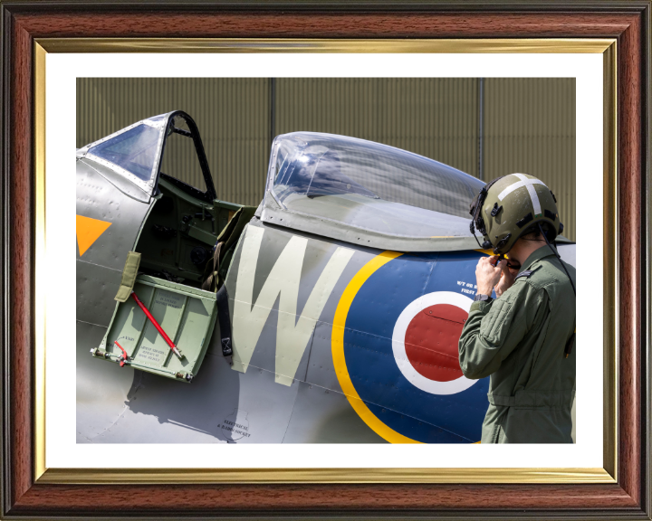RAF Spitfire and Pilot Photo Print Royal Air Force Wall Art Decor Poster Posters, Prints, & Visual Artwork Hampshire Prints 10 x 8 Classic Frame Yes