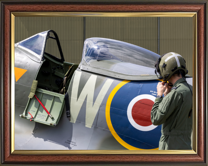 RAF Spitfire and Pilot Photo Print Royal Air Force Wall Art Decor Poster Posters, Prints, & Visual Artwork Hampshire Prints 10 x 8 Classic Frame No