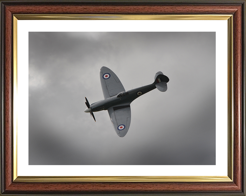 RAF Supermarine Spitfire in Flight over RAF Shawbury Royal Air Force Aircraft Photo Print Wall Art Aviation Decor UK Posters, Prints, & Visual Artwork Hampshire Prints 10 x 8 Classic Frame Yes