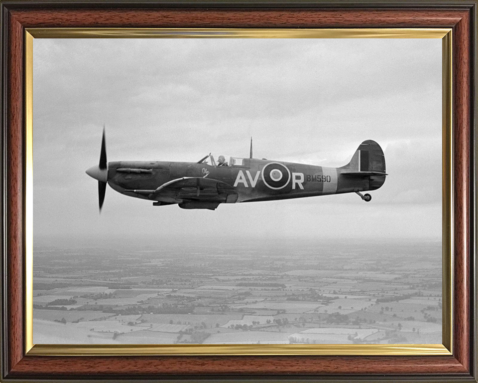RAF Spitfire Mk Vb Flying Photo Print Royal Air Force Aircraft Wall Art Aviation Military Decor Posters, Prints, & Visual Artwork Hampshire Prints 10 x 8 Classic Frame No