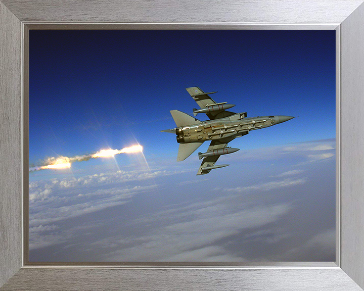RAF Tornado F3 Firing Flares Photo Print Royal Air Force Aircraft Wall Art Aviation Decor Poster Posters, Prints, & Visual Artwork Hampshire Prints 10 x 8 Silver Frame No