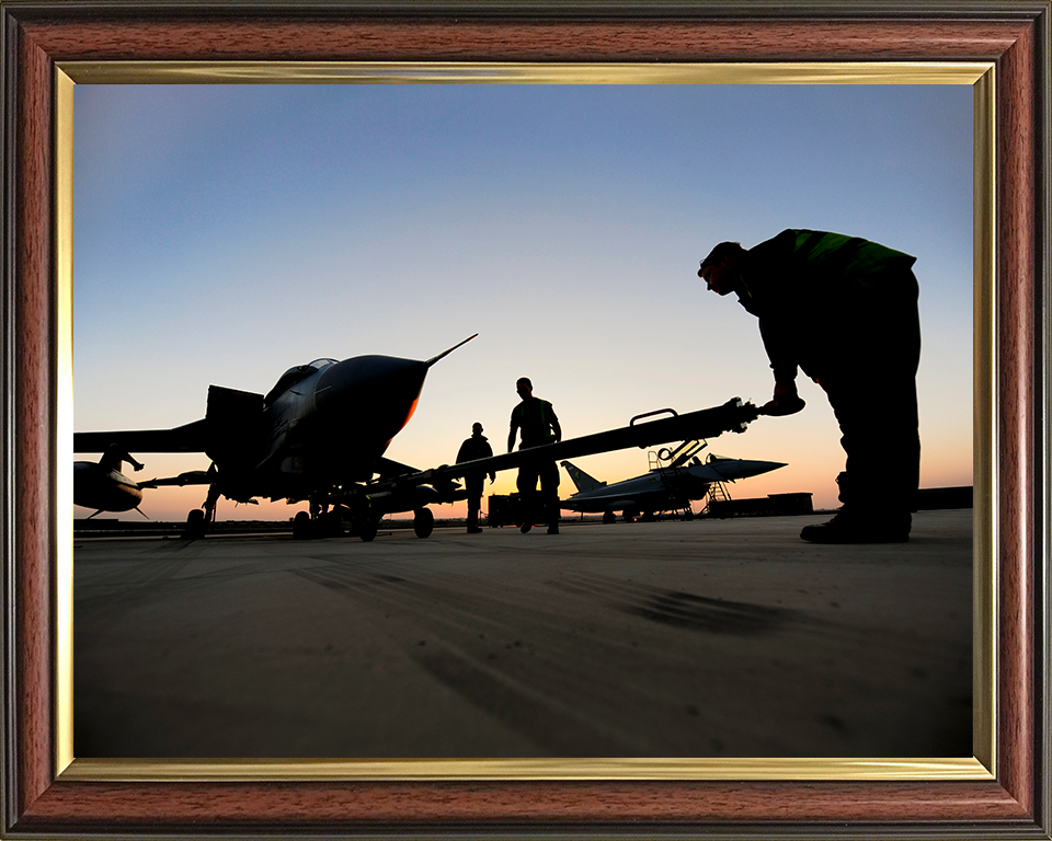 RAF Tornado GR4 Being Prepared for a Sortie Photo Print Royal Air Force Aircraft Wall Art Aviation Decor Posters, Prints, & Visual Artwork Hampshire Prints 10 x 8 Classic Frame No