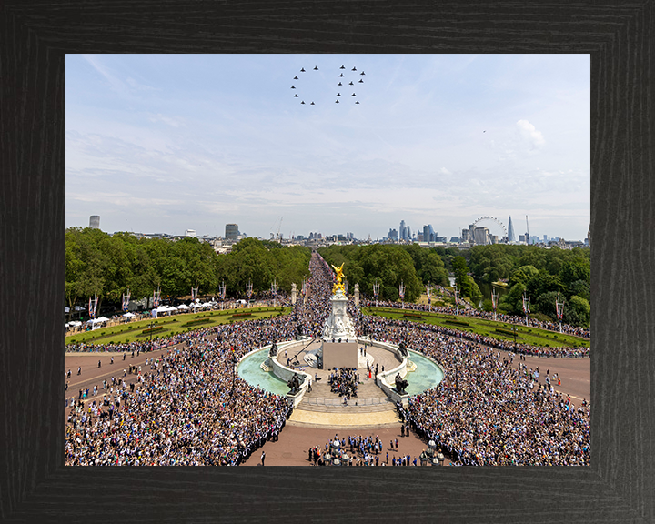 RAF Typhoon Display Team over Buckingham Palace Photo Print Royal Air Force Aircraft Wall Art Aviation Decor Posters, Prints, & Visual Artwork Hampshire Prints 10 x 8 Black Frame No