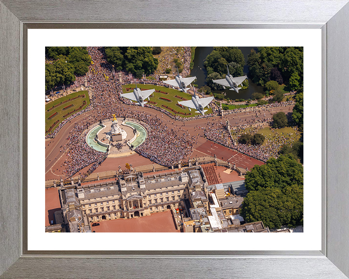 RAF Typhoon FGR4's Over Buckingham Palace Photo Print Royal Air Force Aircraft Wall Art Aviation Decor Posters, Prints, & Visual Artwork Hampshire Prints 10 x 8 Silver Frame Yes