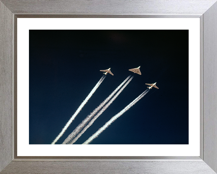 RAF V Force Vulcan Valiant Victor Jets 1958 Photo Print Royal Air Force Aircraft Wall Art Aviation Decor Posters, Prints, & Visual Artwork Hampshire Prints 10 x 8 Silver Frame Yes