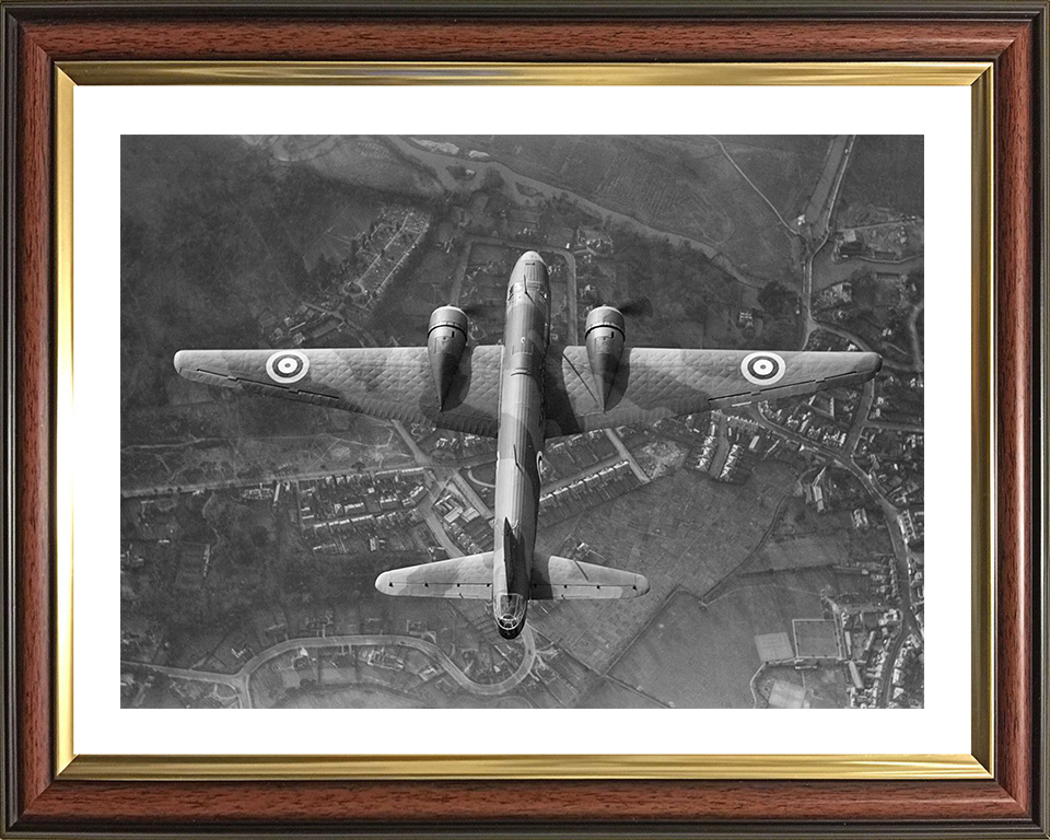 RAF Vickers Wellington bomber in Flight Photo Print Royal Air Force Aircraft Wall Art Aviation Decor Posters, Prints, & Visual Artwork Hampshire Prints 10 x 8 Classic Frame Yes