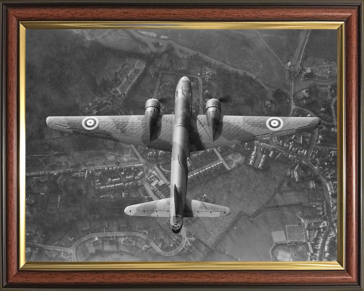 RAF Vickers Wellington bomber in Flight Photo Print Royal Air Force Aircraft Wall Art Aviation Decor Posters, Prints, & Visual Artwork Hampshire Prints 10 x 8 Classic Frame No
