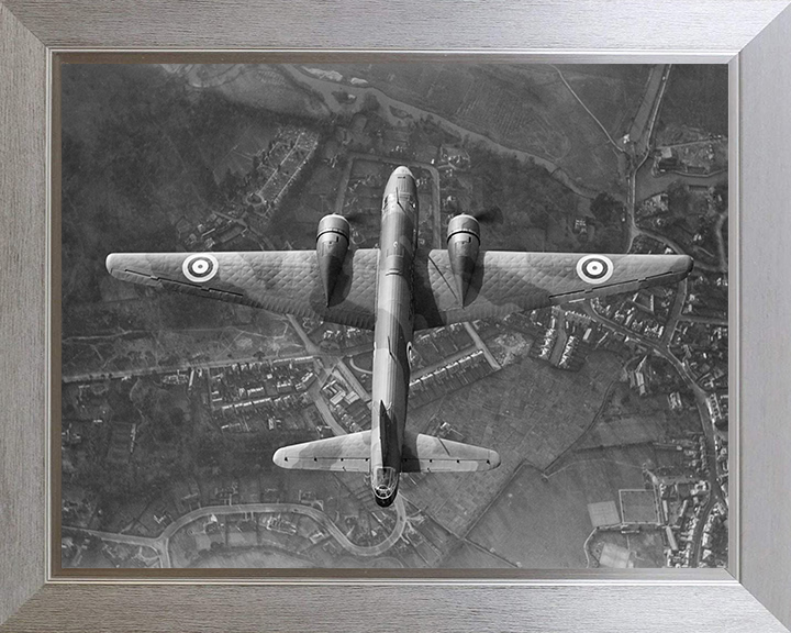RAF Vickers Wellington bomber in Flight Photo Print Royal Air Force Aircraft Wall Art Aviation Decor Posters, Prints, & Visual Artwork Hampshire Prints 10 x 8 Silver Frame No