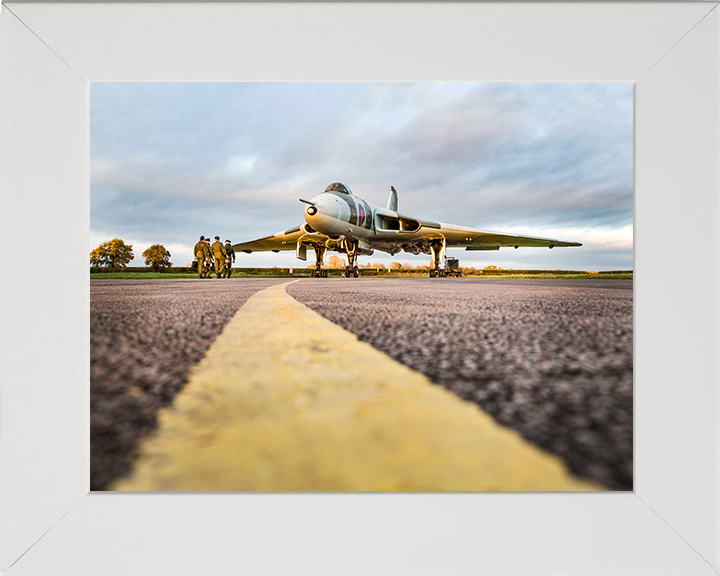 RAF Avro Vulcan At RAF Halton 2017 Royal Air Force Aircraft Photo Print Wall Art Aviation Decor UK Posters, Prints, & Visual Artwork Hampshire Prints 10 x 8 White Frame No